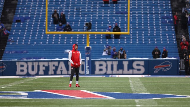 Kansas City Chiefs Patrick Mahomes looks over the field after walking the length of the field. © Tina MacIntyre-Yee /Rochester Democrat and Chronicle / USA TODAY NETWORK